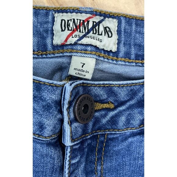 Denim Blvd Jeans 7 Womens Juniors Size Blue Denim Distressed Skinny Stretch Logo - Picture 3 of 6